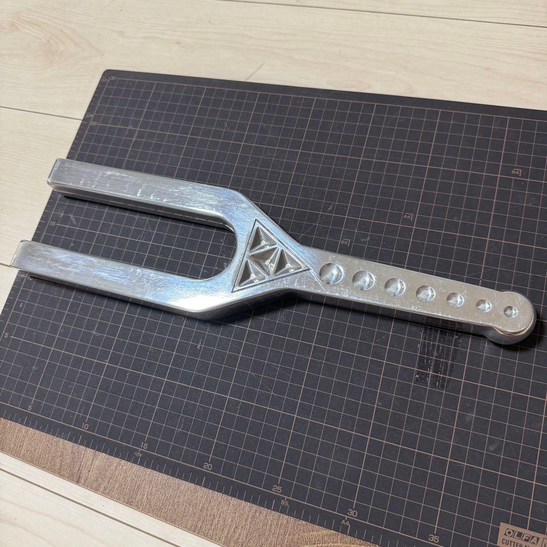 〈鈴様〉音叉　528 Hz 大型チューニングフォーク　ソルフェジオ周波数