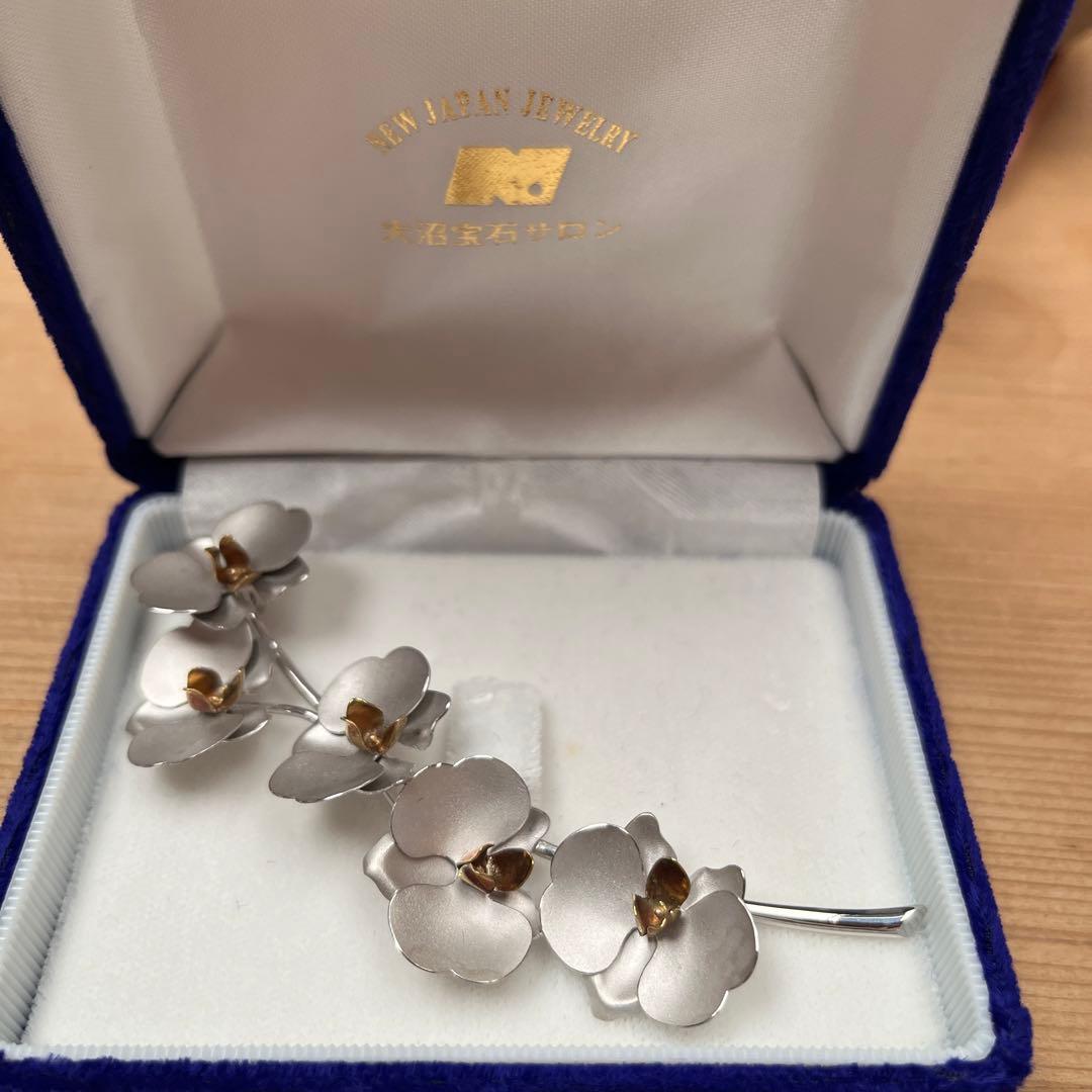 K18WG K18 胡蝶蘭モチーフ ブローチ