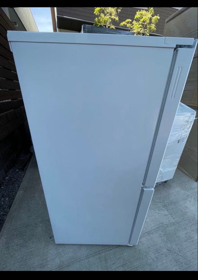 【美品】SHARPシャープ 冷蔵庫 SJ-GD15G-W 152L