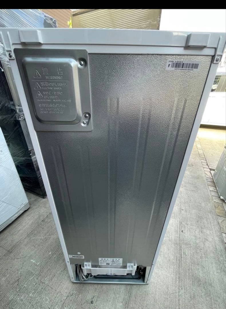 【美品】SHARPシャープ 冷蔵庫 SJ-GD15G-W 152L