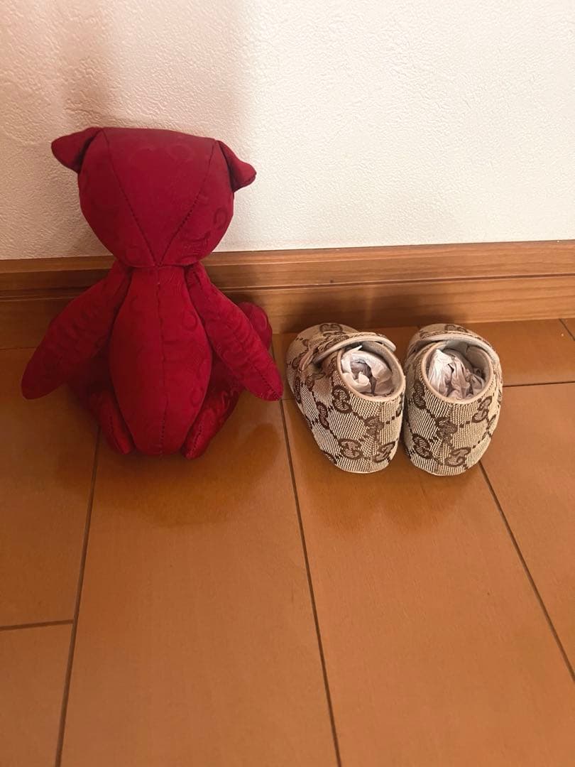 GUCCIベビーファーストシューズ＆CELINEロゴベアー♡