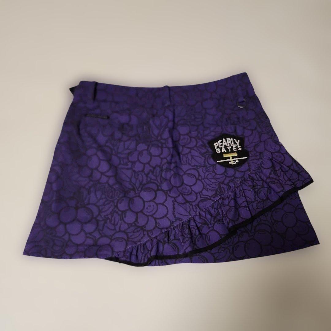 パーリーゲイツのRG ブドウ柄 紫色 シャツとフリルスカート