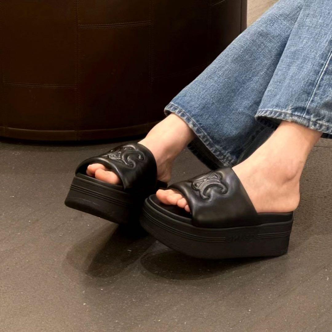 CELINE ブロックスライド トリオンフ / ラムスキン