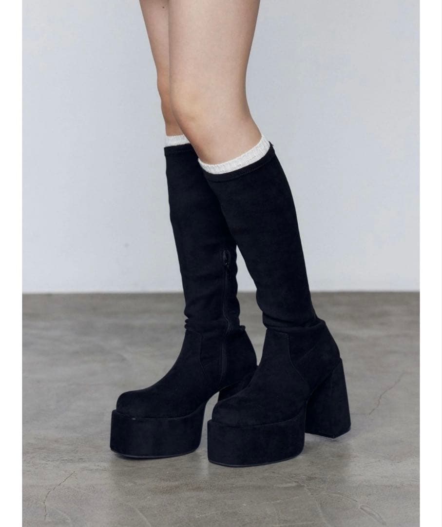 【ゆ出品】EMODA バルキープランプフィットブーツ