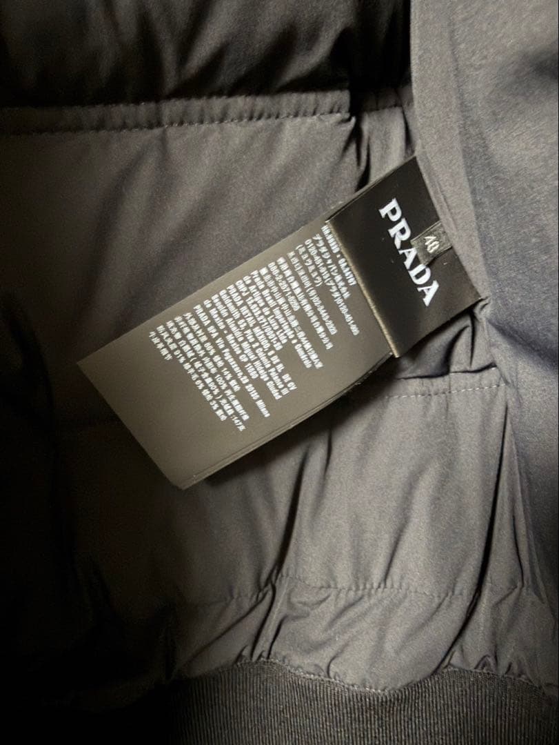 週末最終セール　PRADA フード付きダウンジャケット ブラック　サイズ48