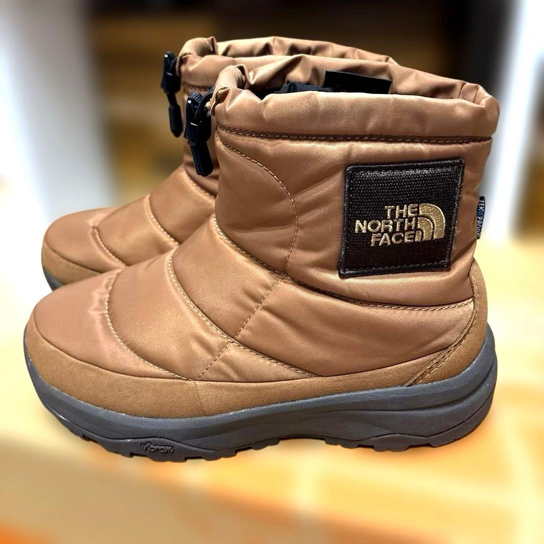THE NORTH FACEノースフェイス ヌプシ ロゴ ショート ブラウン