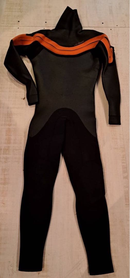 セミドライフルウェットスーツ ブラック/オレンジ