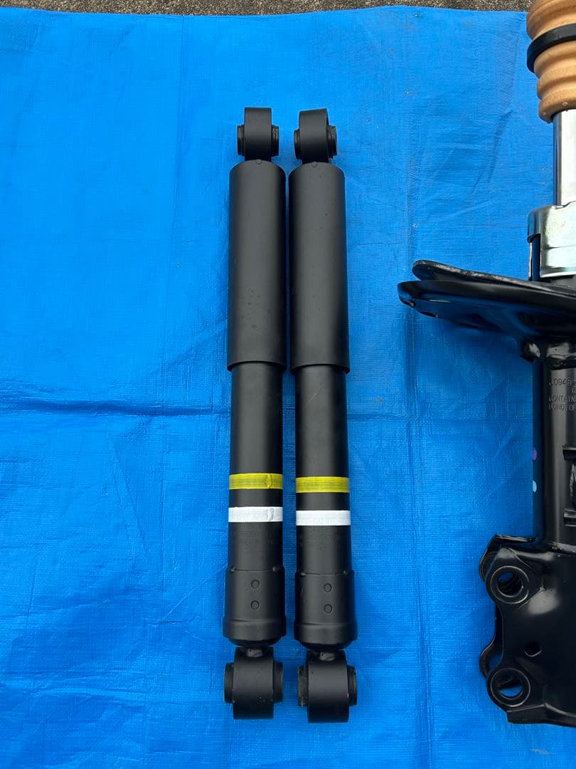 30系ヴェルファイア後期Ｘ 純正サスペンション新車外し