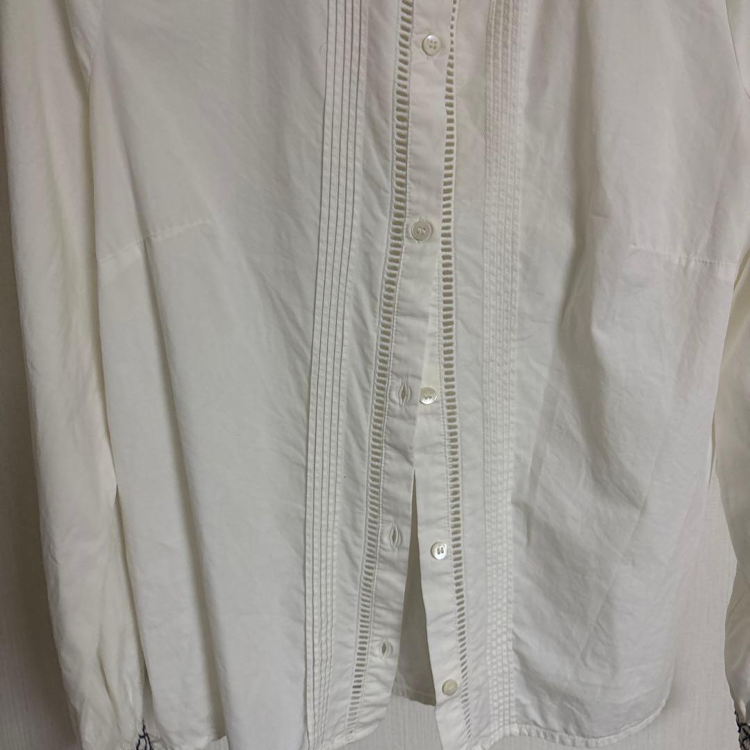 パリジェンヌに大人気のパリ発ブランドセザンヌ（Sézane）スモッキングブラウス