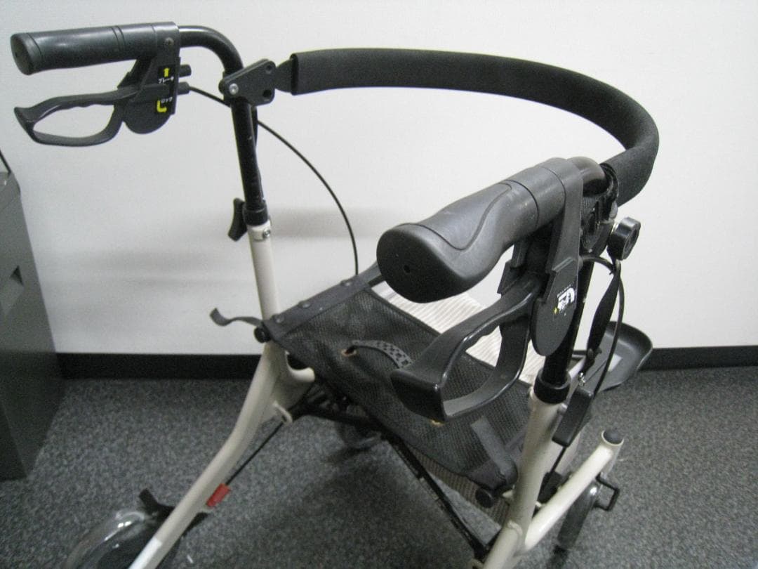 屋外用 四輪 歩行車 ショッピングターン 安寿 アロン化成 送料無料 ①