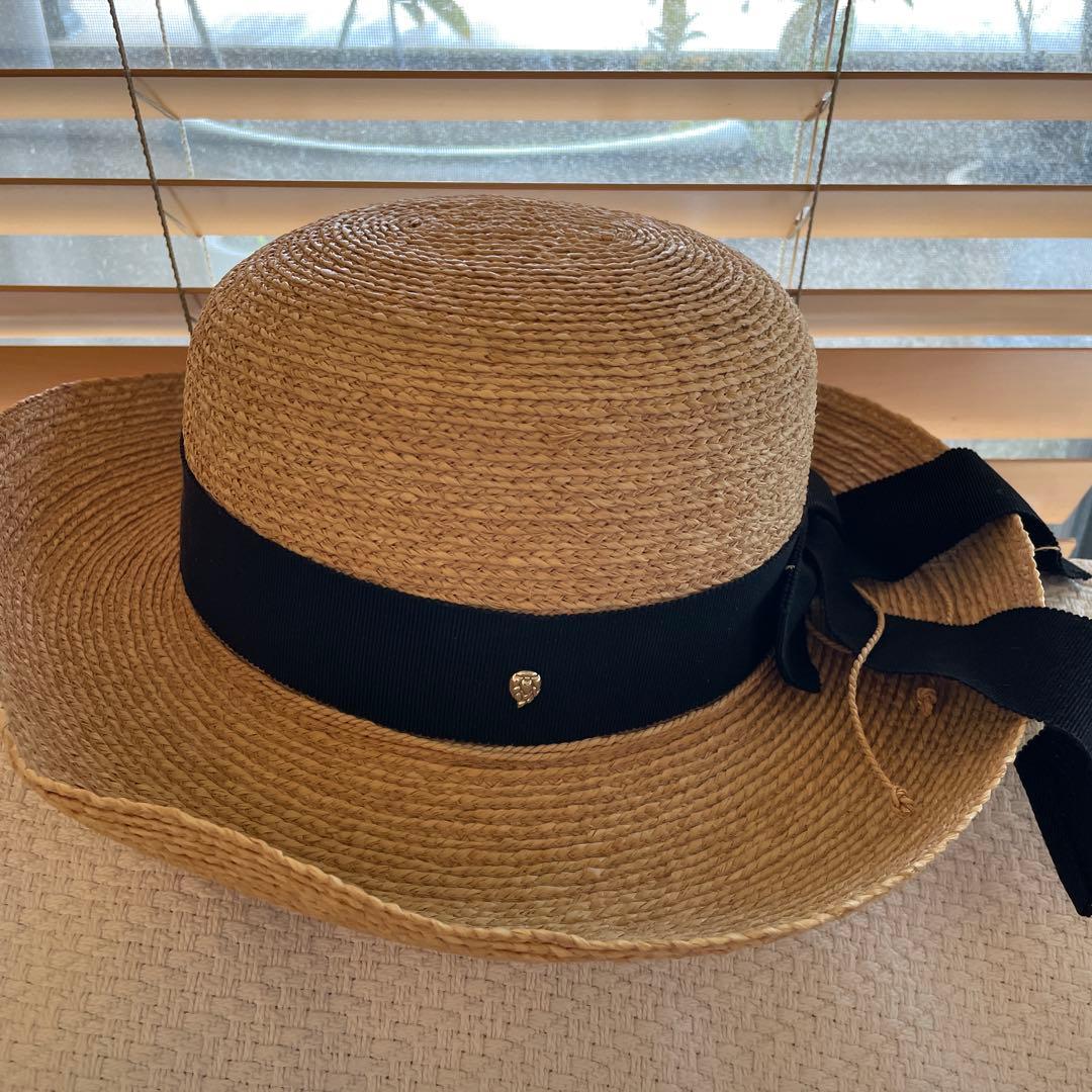 ベージュ ストローハット 黒リボン付き ヘレンカミンスキー