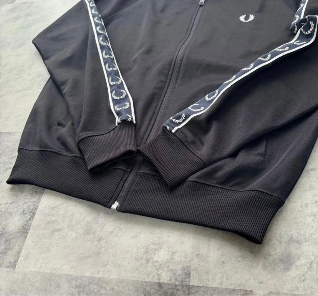 FRED PERRY フレッドペリー トラックジャケット ジャージ S