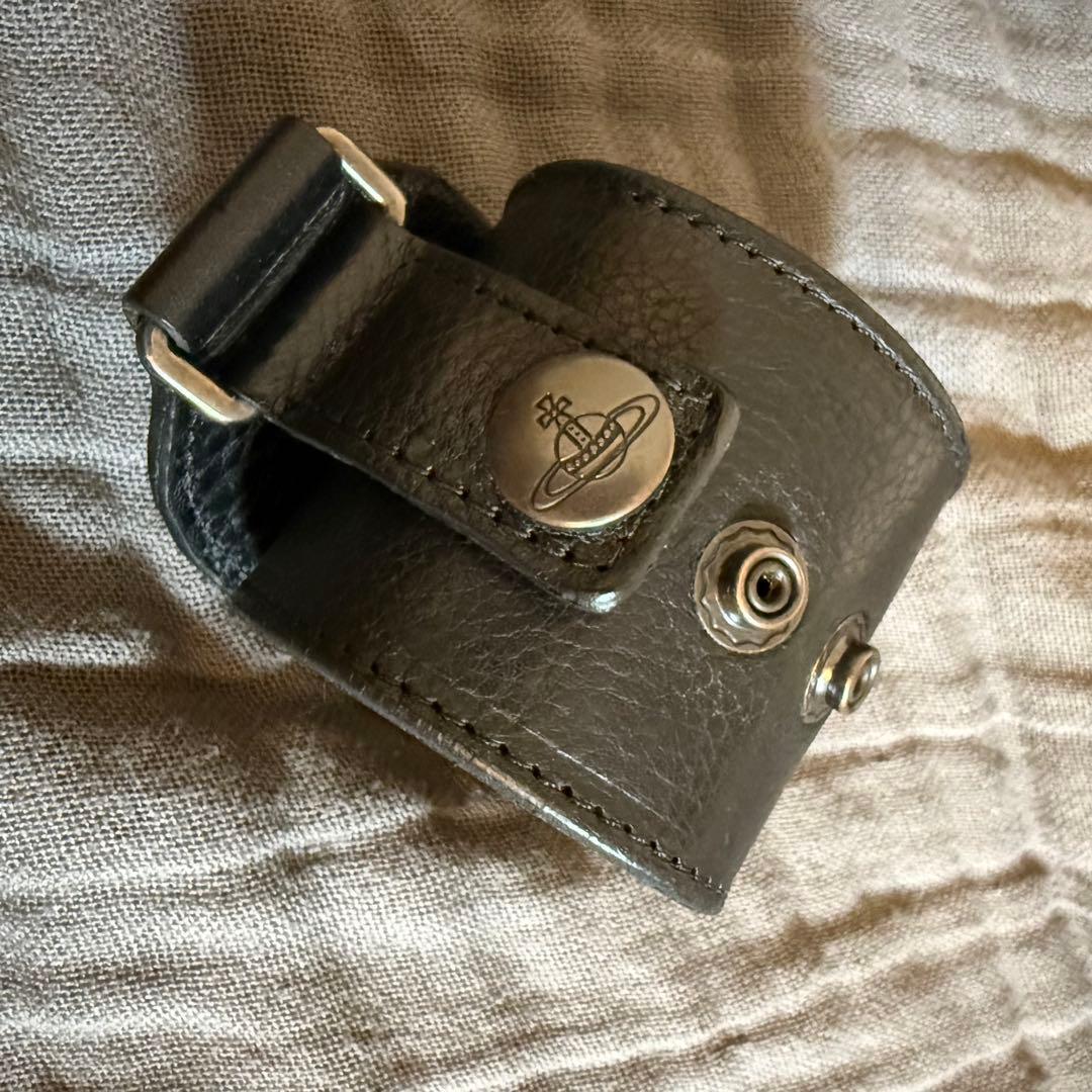 レア＊ヴィヴィアンウエストウッド＊オーヴ刺繍レザーバングル＊ブレスレット