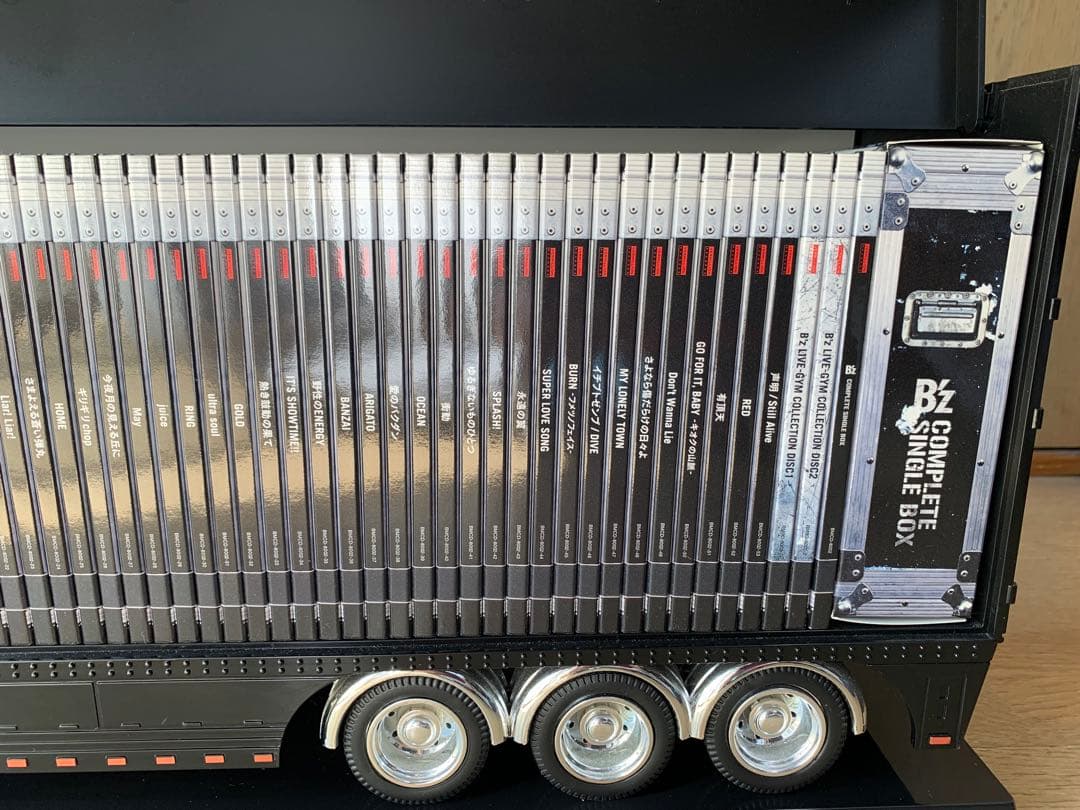 B’z COMPLETE SINGLE BOX Trailer Edition