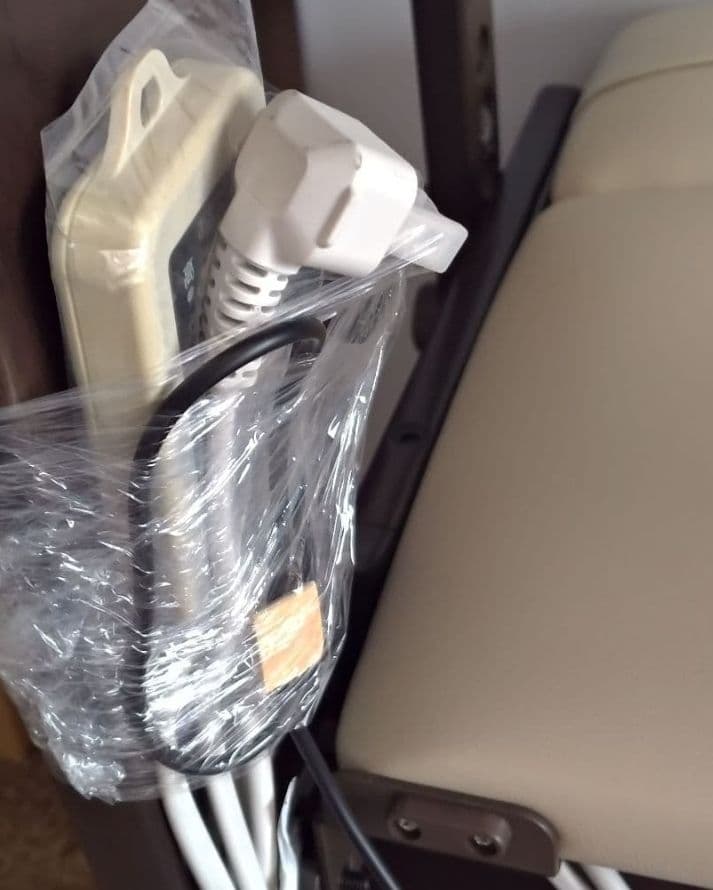 【新品未使用】家具調トイレ 座楽 脱臭 あたたか便座 PN-L23318