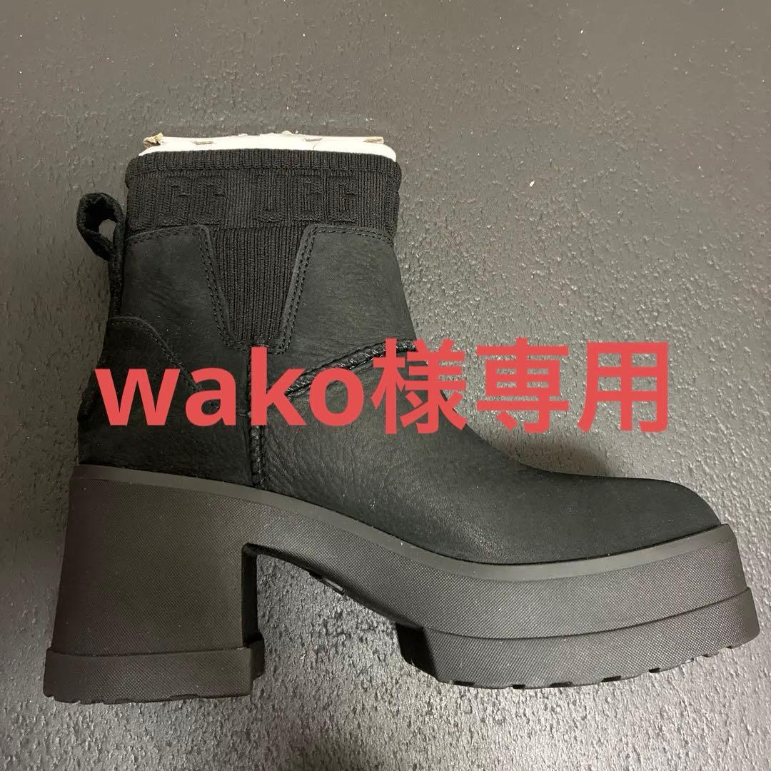 UGG ブラック サイドゴアブーツ
