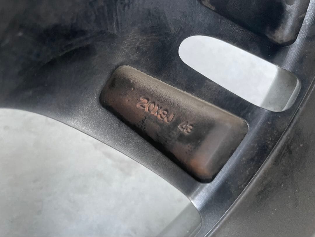 Y51純正ホイール　20インチ タイヤ新品　9J 34z