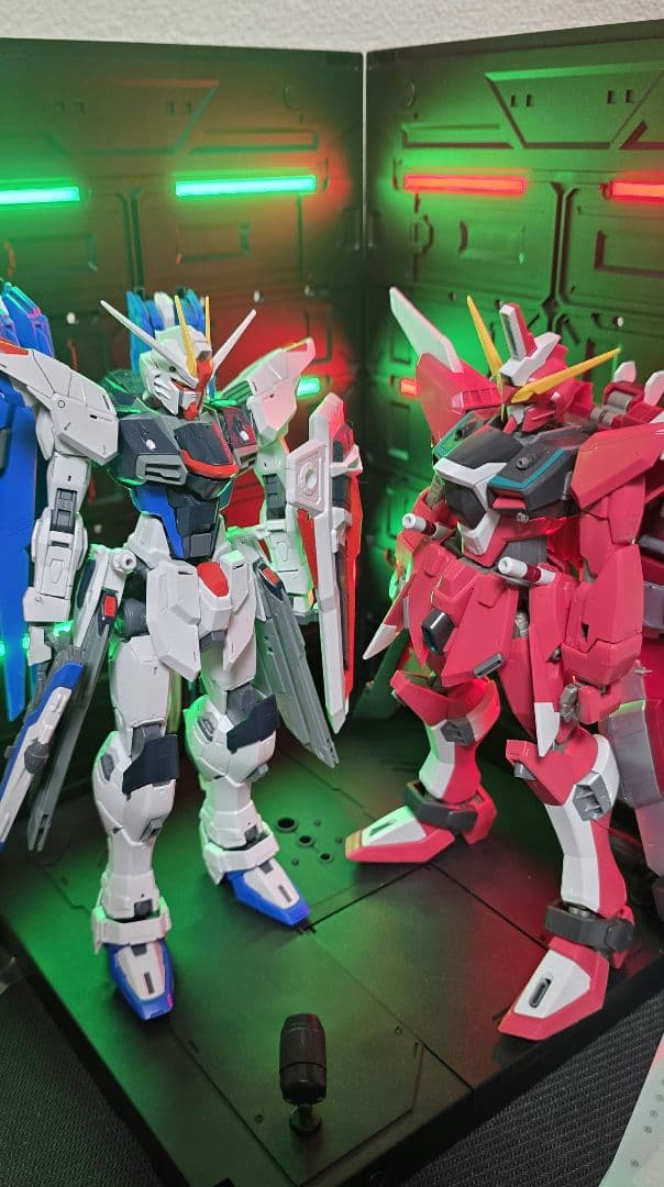 フリーダムVer2.0　∞ジャスティス1/100 完成品　　LED10色スタンド