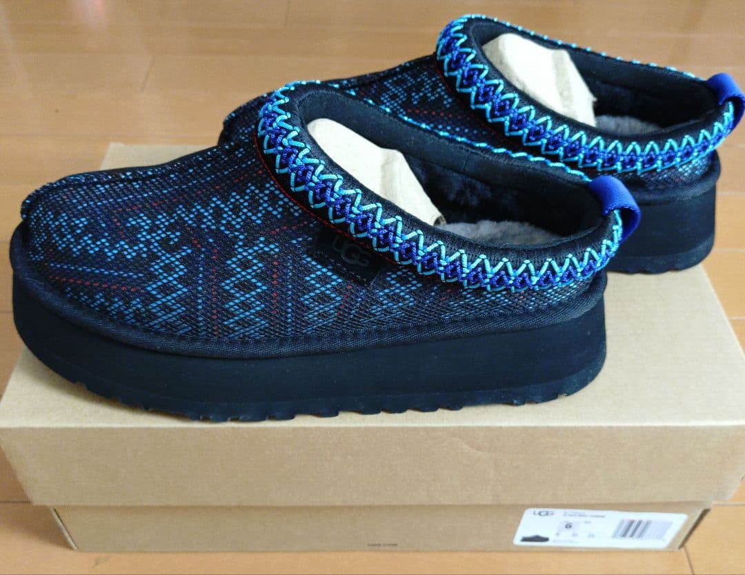 値下げ　新品　UGG W Tazz Maxi Tasman サイズ6 23cm