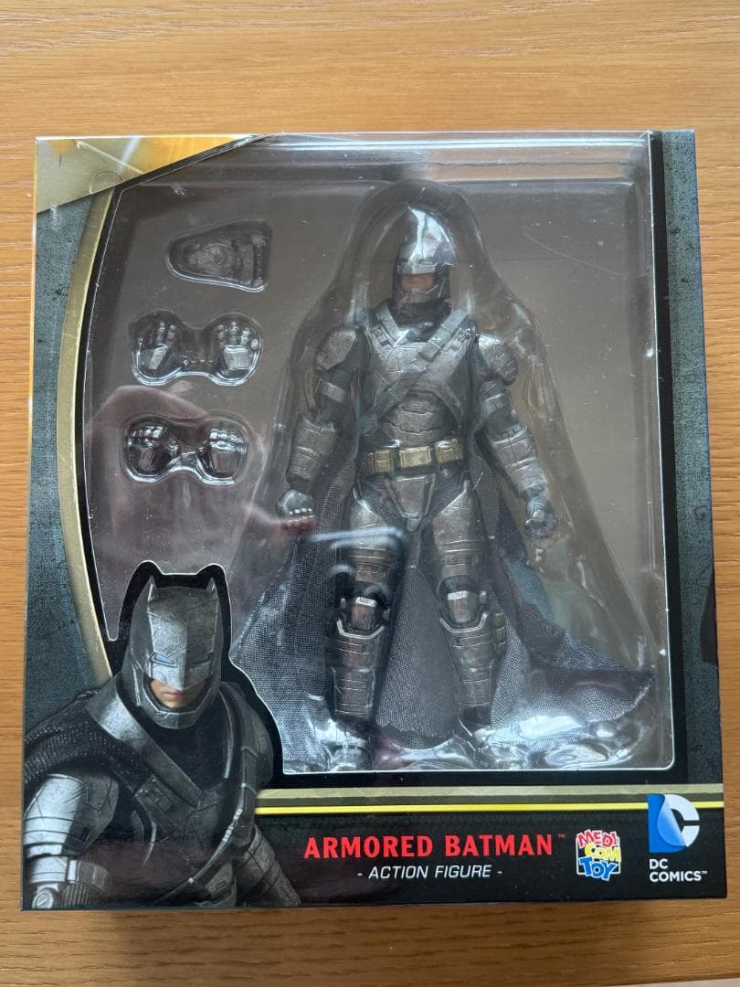 【未開封】MAFEX No.023 アーマード・バットマン