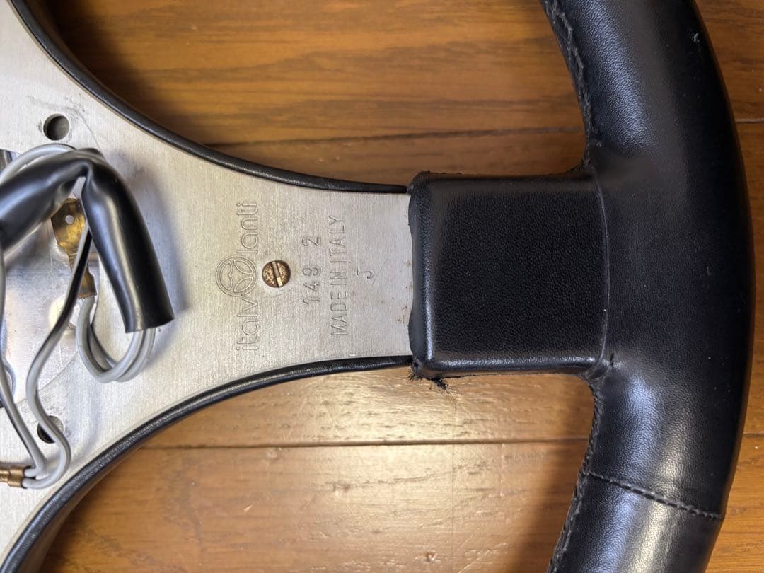 イタルボランテ ステアリング