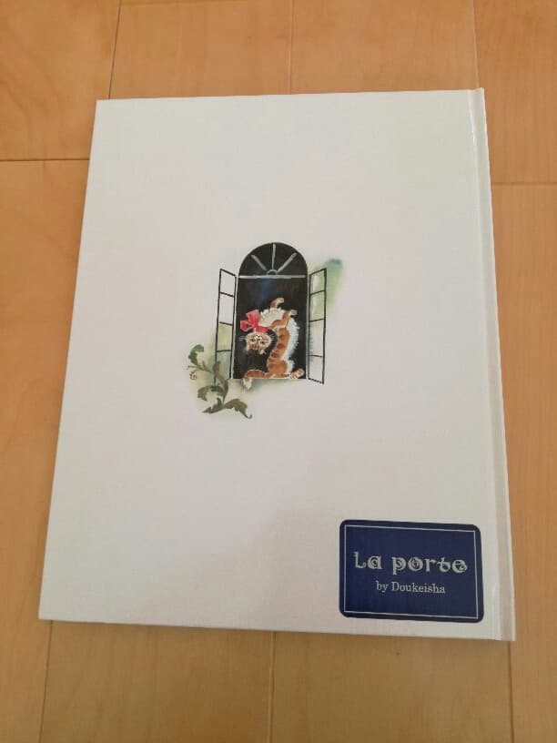 Чудо-дерево(不思議な木)

幼児用絵本　洋書