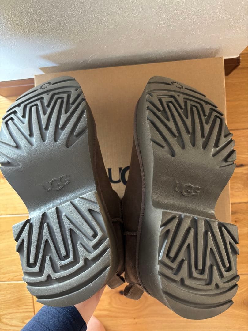 UGG クラシック ウルトラ ミニ ニュー ハイツ　24cm