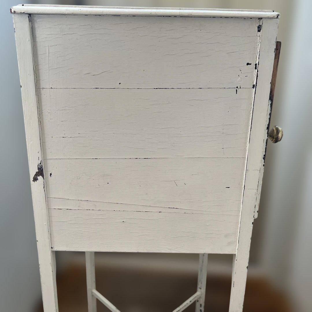 フランスアンティークキャビネット