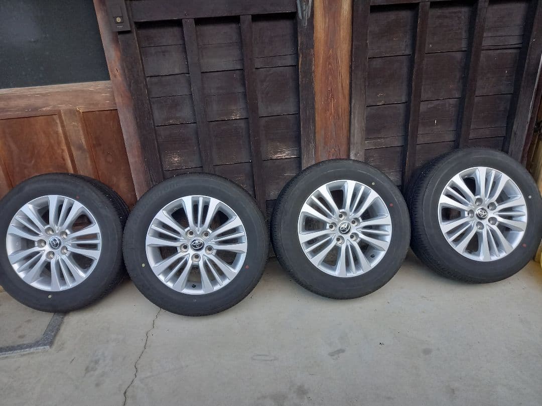 ゆきです！トヨタ 16インチ ホイールセット