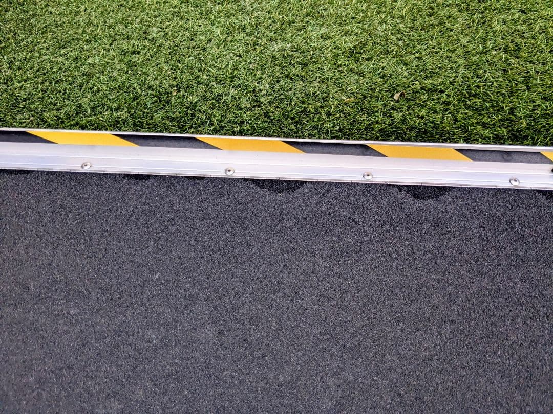 段差解消スロープ アルミ製 滑り止め付き　折りたたみ式