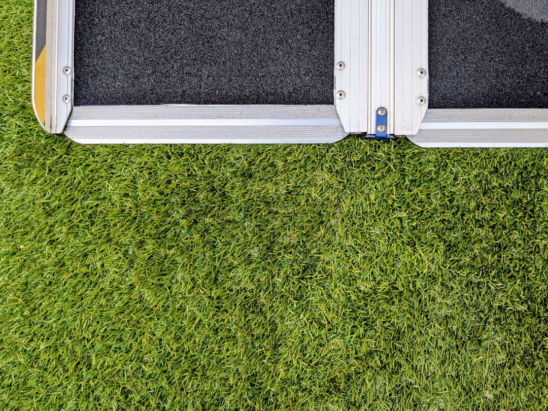 段差解消スロープ アルミ製 滑り止め付き　折りたたみ式