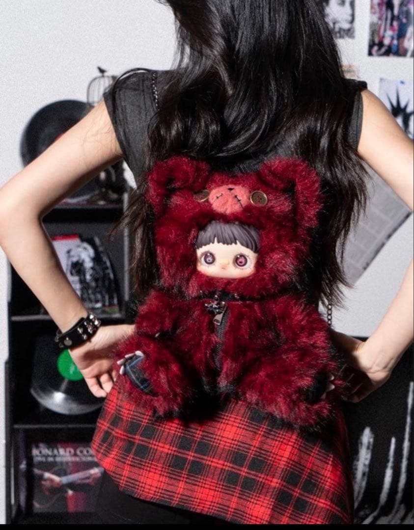 MayMei ぬいぐるみ　リュック　霉霉 反逆ぬいぐるみ　赤くま