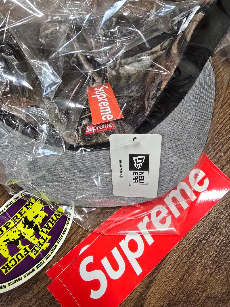 ★Supreme New Era7 1/2★
