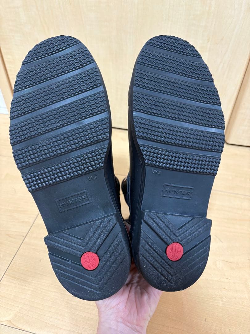 HUNTER ブラック チェルシーブーツ