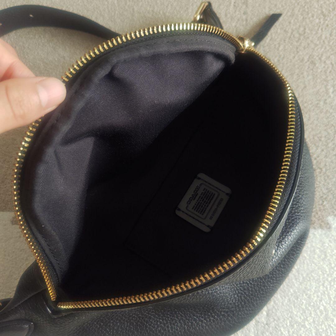 コーチ　ボディバッグ