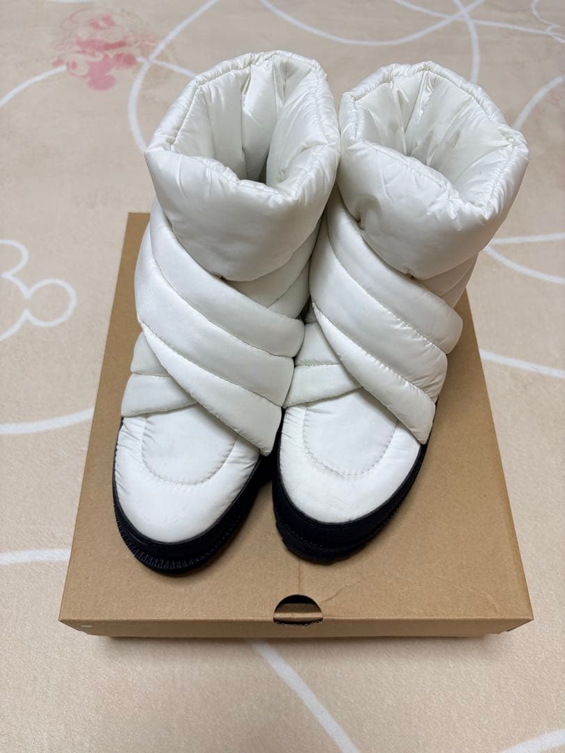 UGG ダウンブーツホワイト　美品