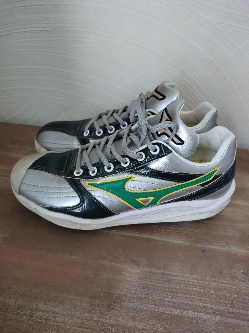 ミズノグローバルエリート オーダースパイク 25.5 シルバー/グリーン