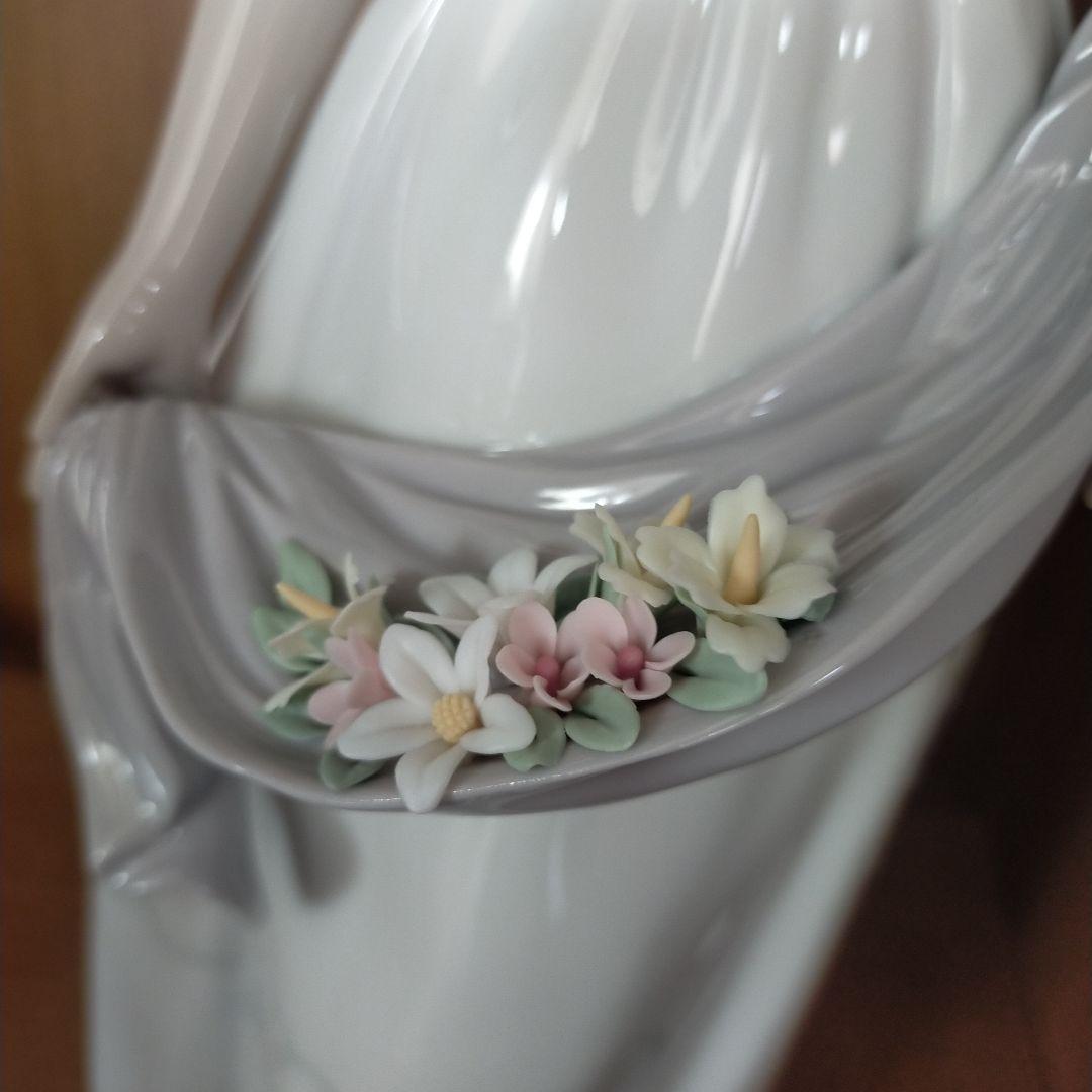 リヤドロ　LLADRO　かぐわしき花　青と白の女性像 置物