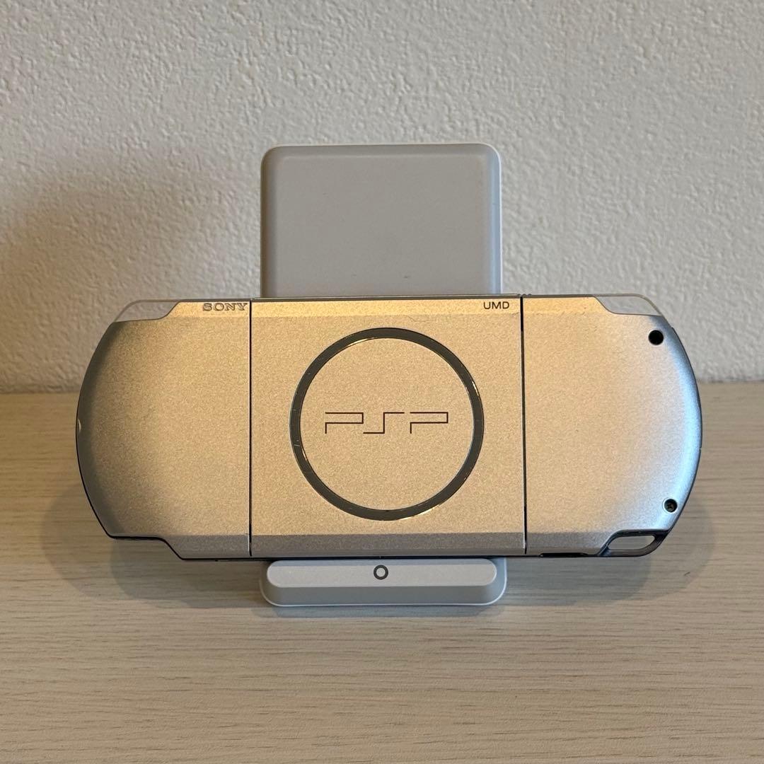 PSP-3000 ミスティック シルバー 3-071
