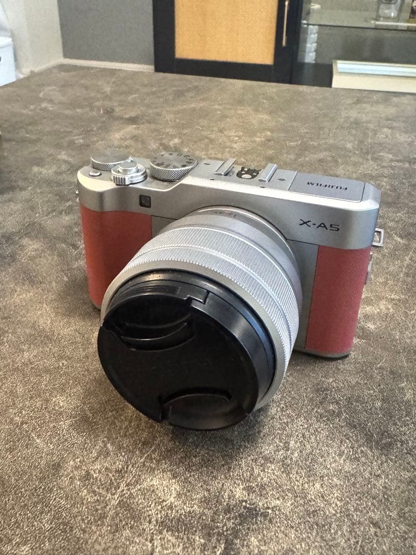 FujifilmX-A5 ミラーレスカメラ【レンズ,充電器,バッテリーセット】