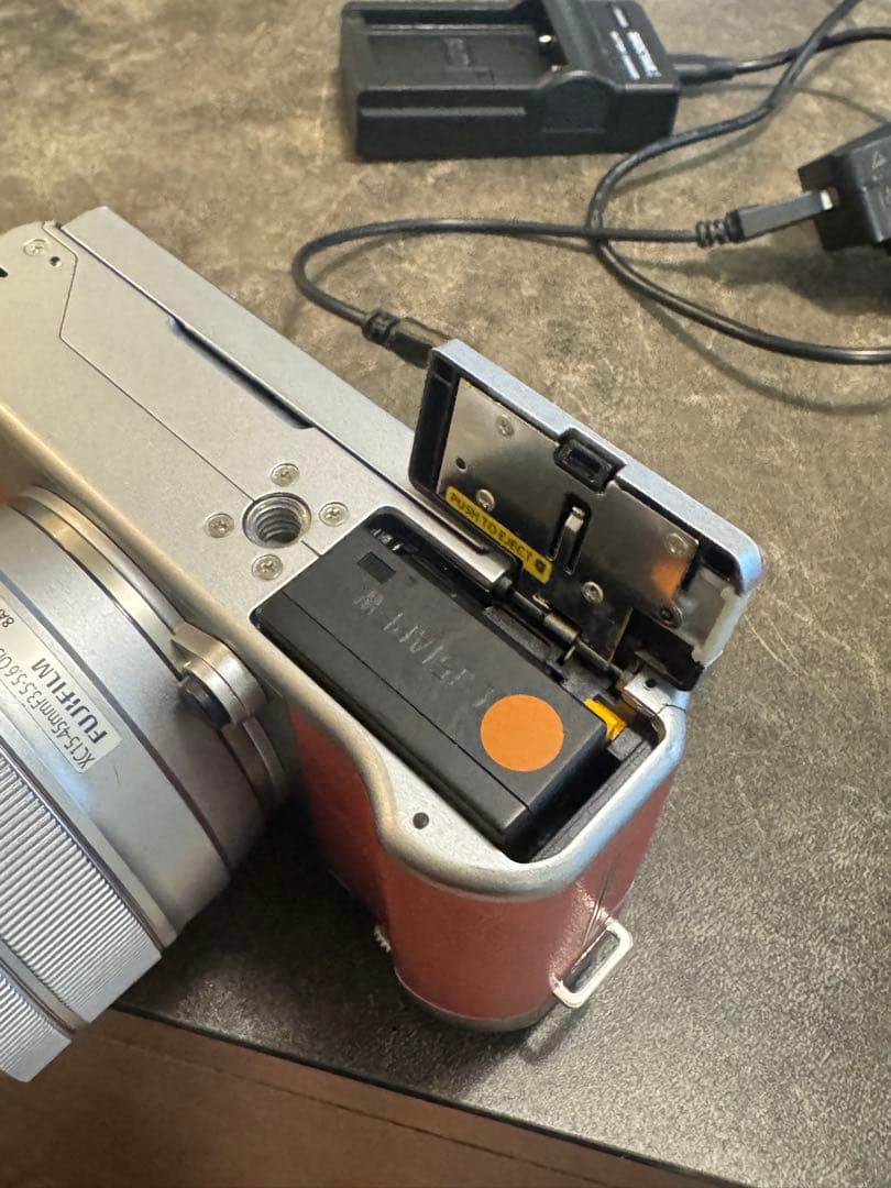 FujifilmX-A5 ミラーレスカメラ【レンズ,充電器,バッテリーセット】