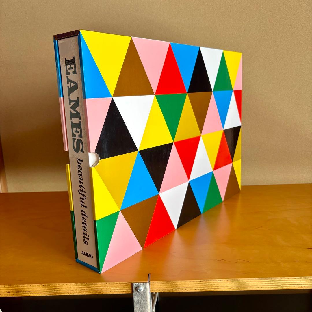 洋書 Eames Beautiful Details