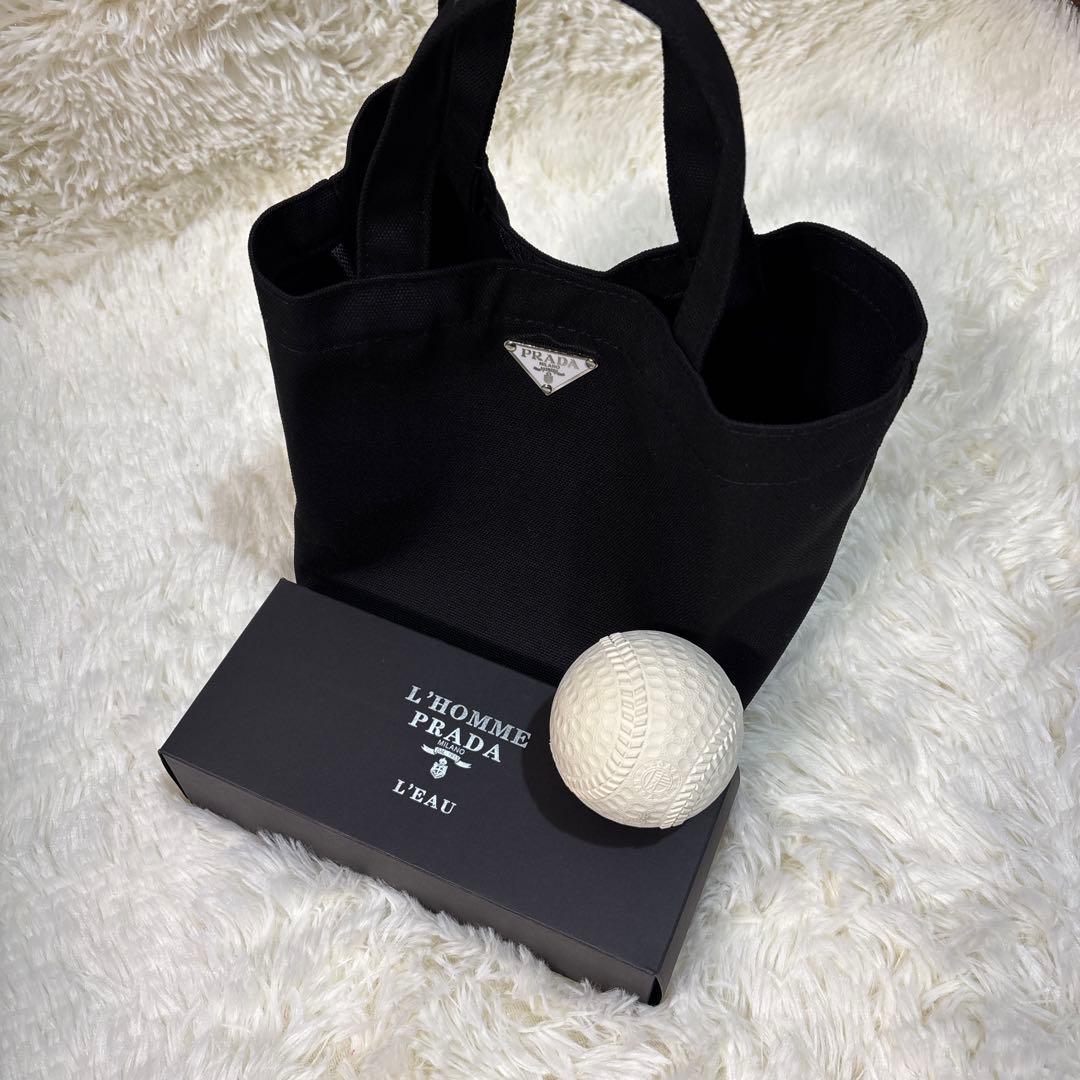 PRADA ブラック トートバッグ
