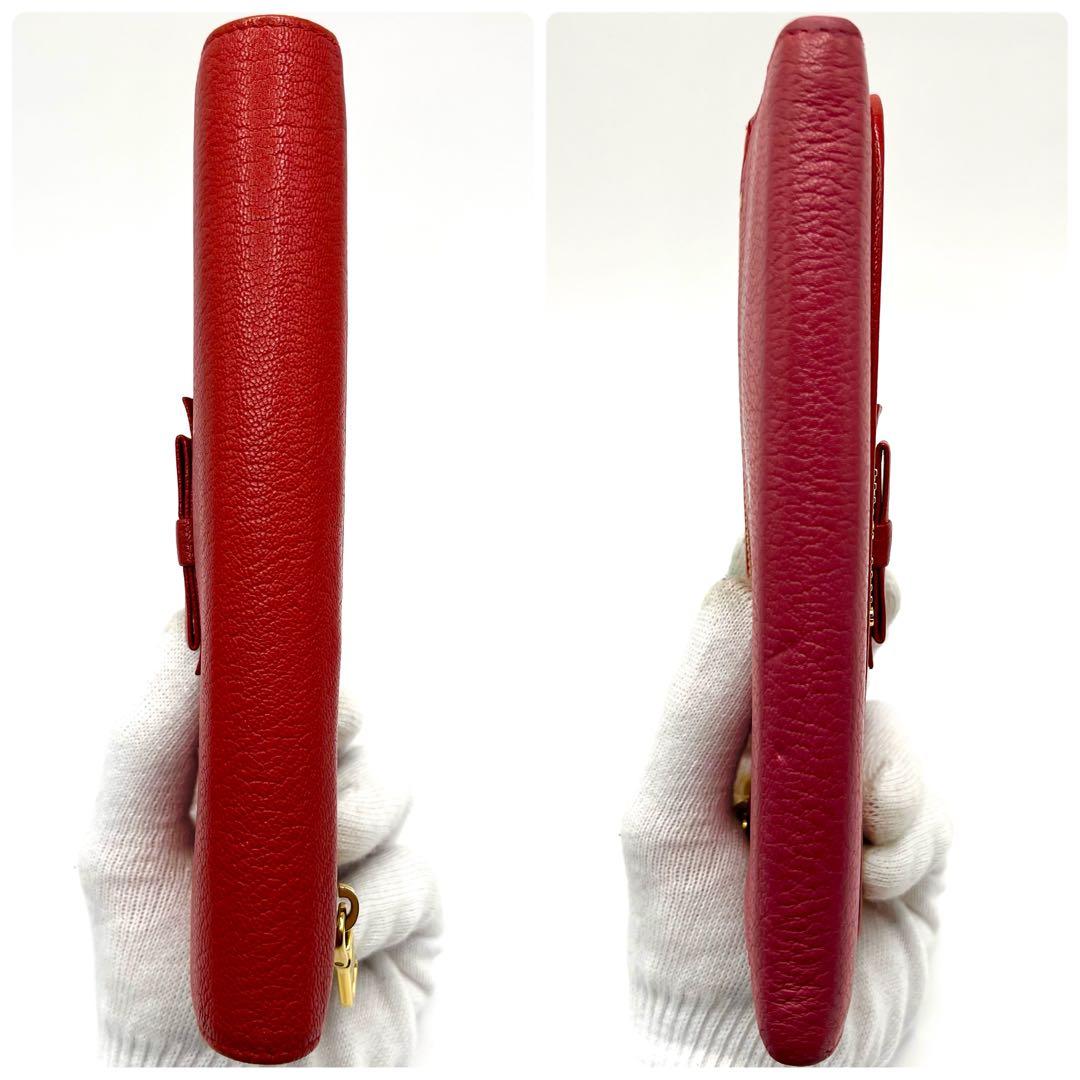 極美品✨ミュウミュウ◇パスケース付きバイカラーフラップ長財布　レッド ピンク