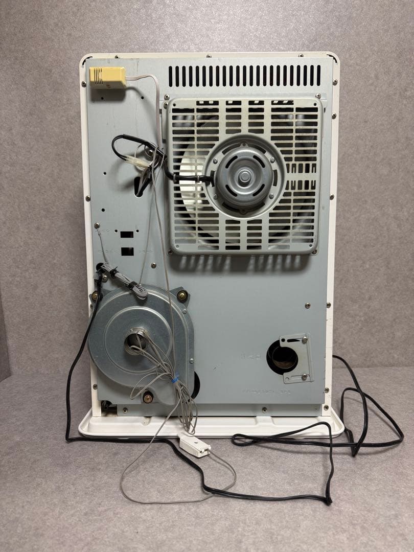 FF式石油ファンヒーター サンポット FF-4210TL N 2018年製造