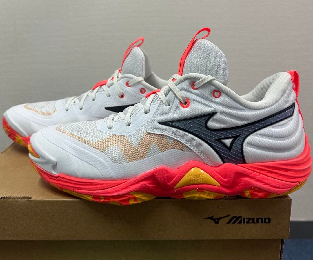 ミズノ（MIZUNO）バレーボールシューズ ウエーブモーメンタム エリート