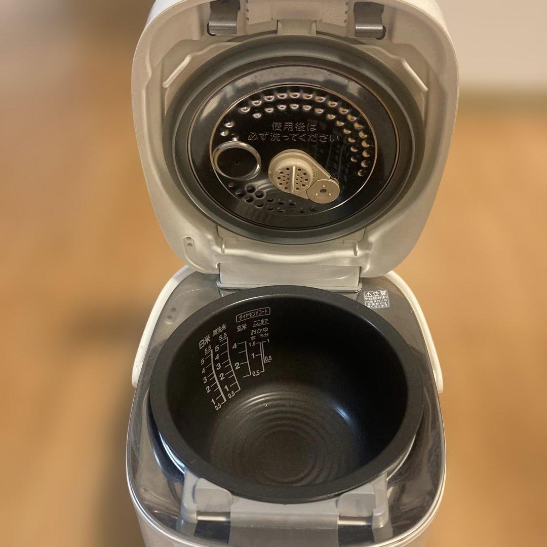 【美品】TOSHIBA RC-10VJF多機能炊飯器　真空圧力　IH保温釜
