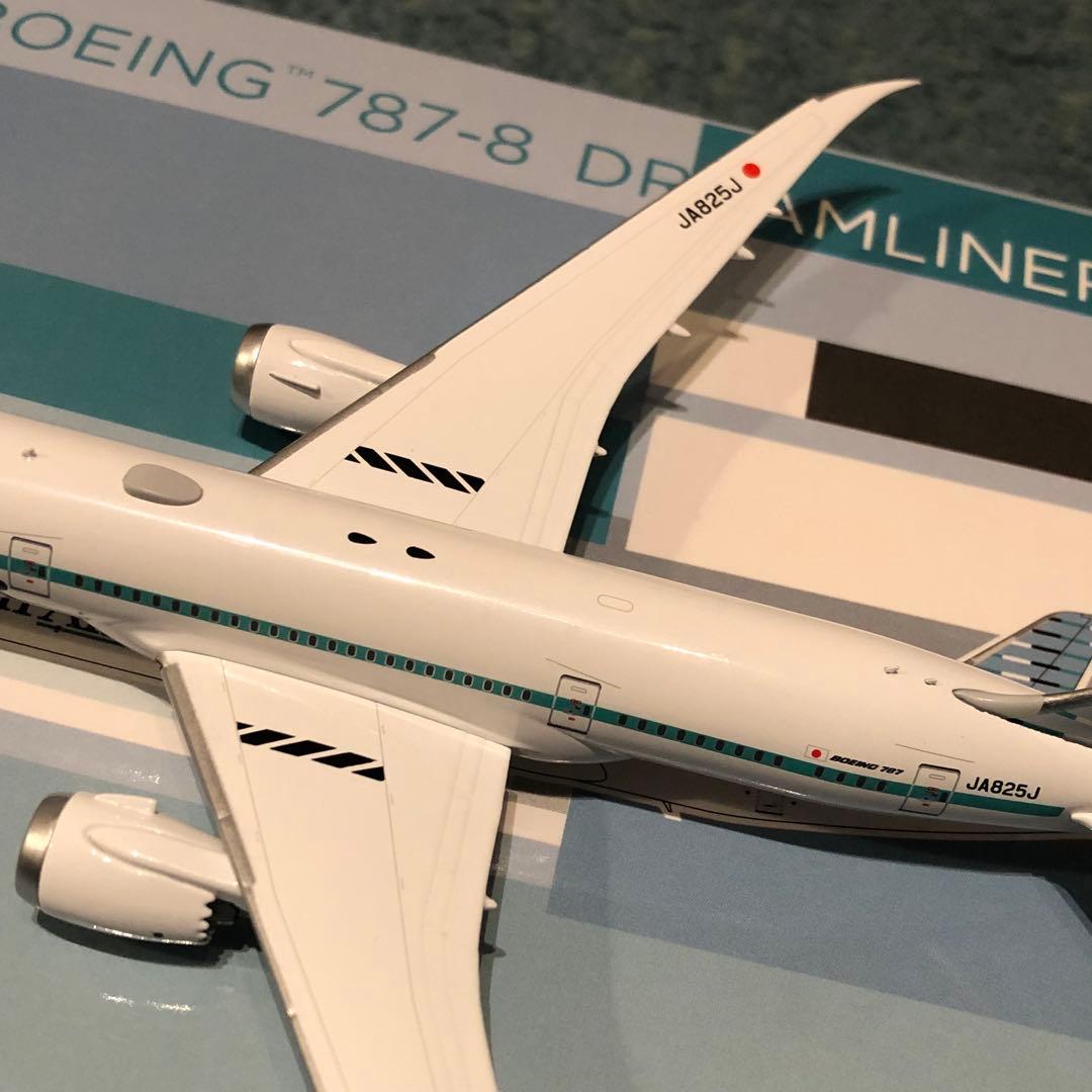 ZIPAIR 787-8 JA825J ジップエア 1:400 NG