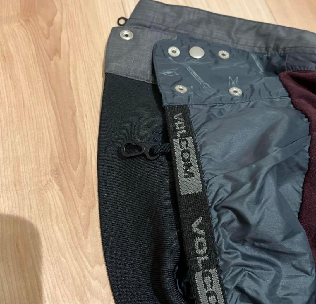 こめっぴ 美品　ボルコム　スノーボードウェア