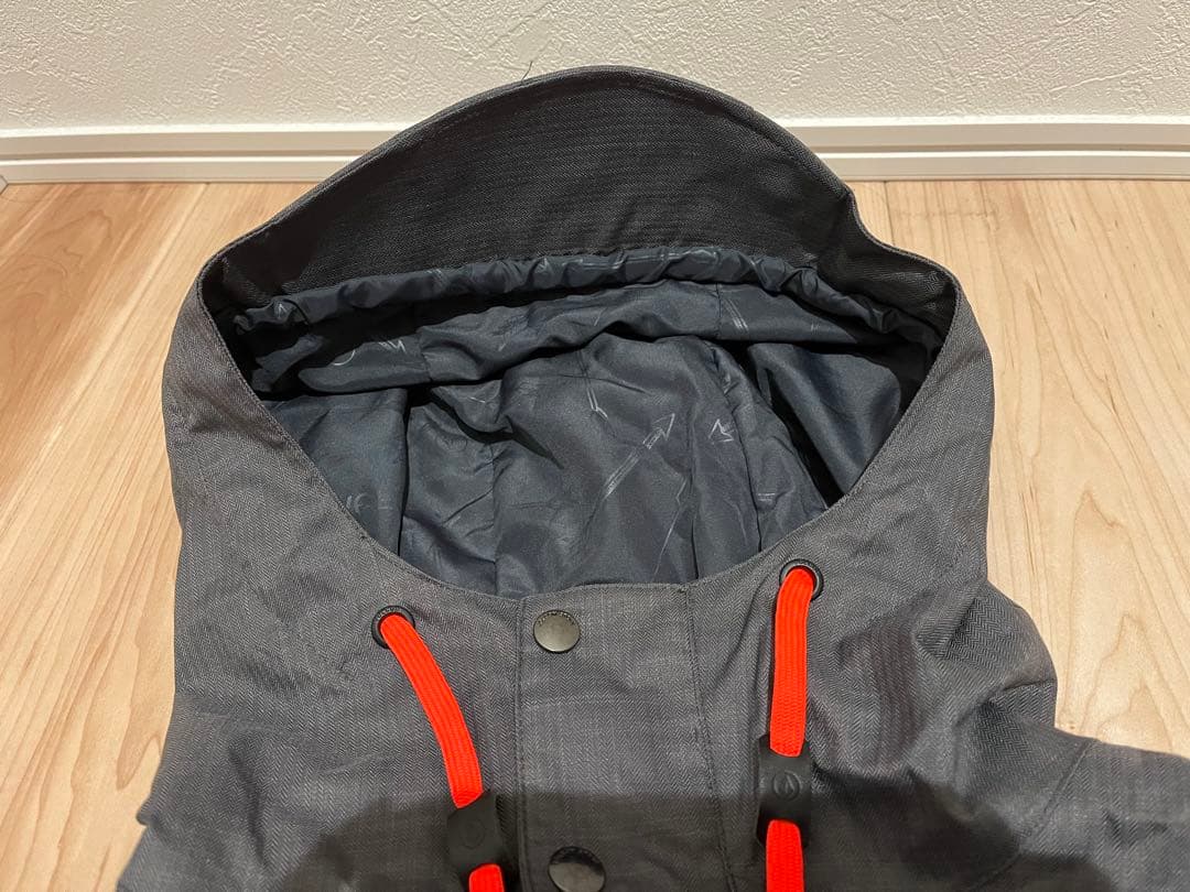 こめっぴ 美品　ボルコム　スノーボードウェア